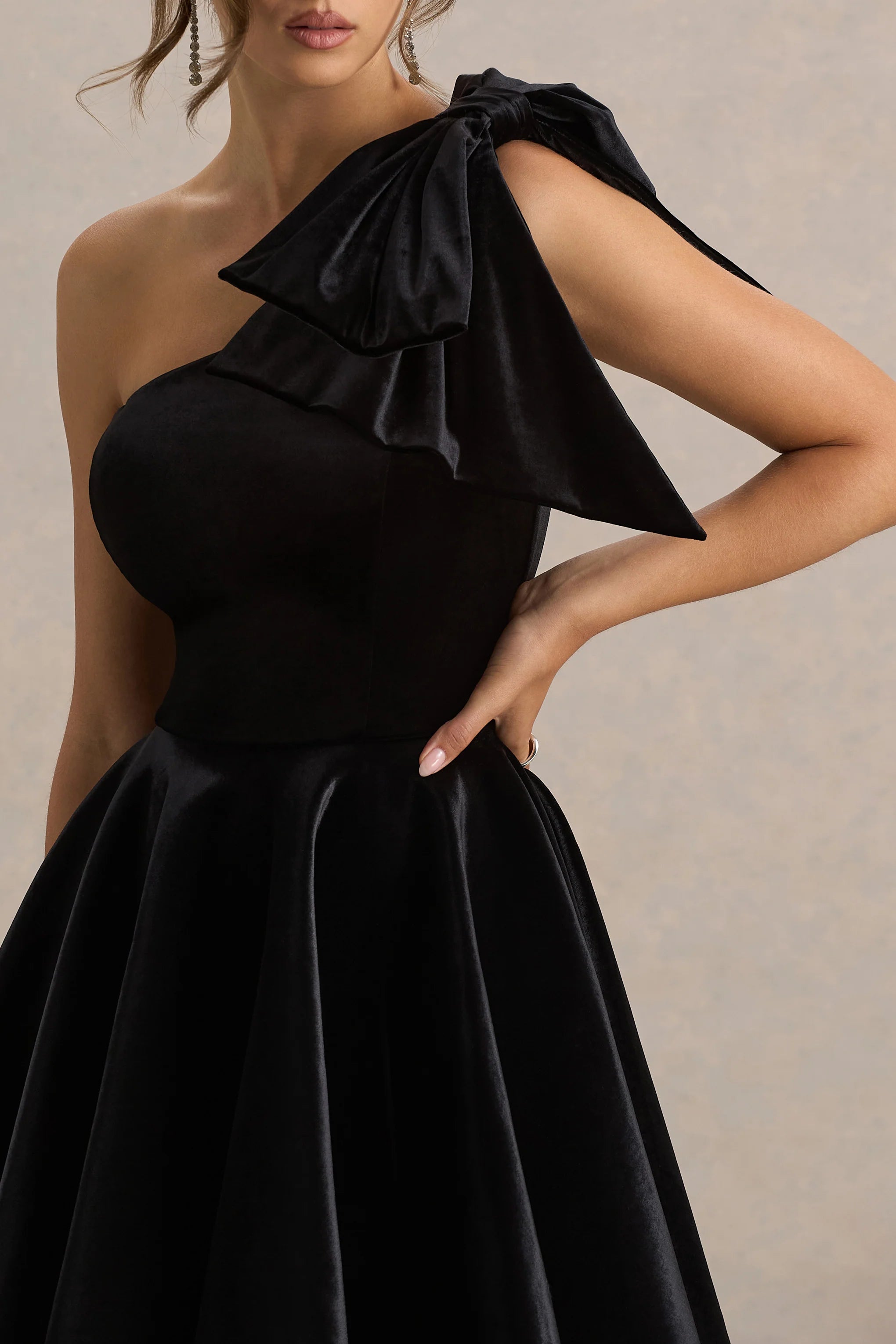 Keeley | Black Asymmetric-Neck Velvet Mini Dress With Bow Detail